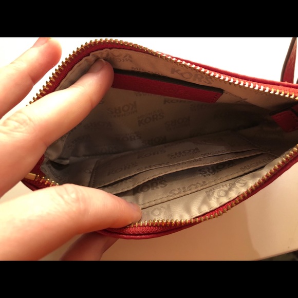 Micheal Kors Wristlet - Picture 2 of 2